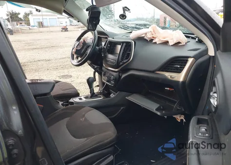 2014 Jeep Cherokee Latitude из США, поврежденный, VIN 1C4PJMCS7EW150787